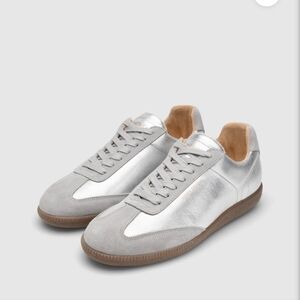 Henry Stevens Sophia TIS Sz 6 New No Box